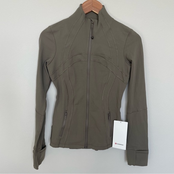 lululemon athletica Jackets & Blazers - NWT Lululemon Define Jacket *Luon Nomad Size 4
